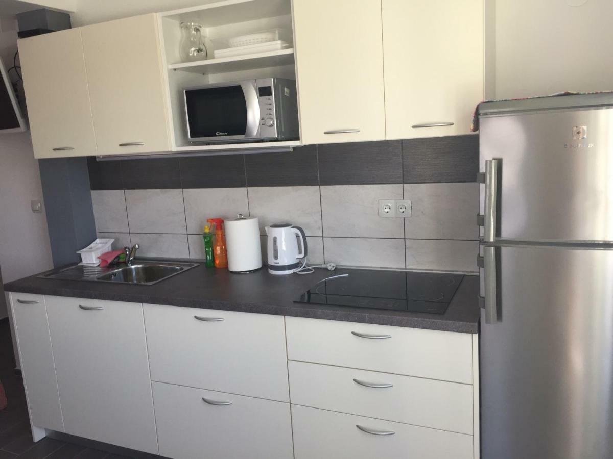 Apartmani Verica Karlobag Eksteriør bilde